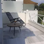 A Beautiful Maisonette Next To The Sea With A Dreaming View! Villa Galaxídhion