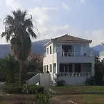 A Beautiful Maisonette Next To The Sea With A Dreaming View!