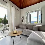 Villa A Beautiful Maisonette Next To The Sea With A Dreaming View! *