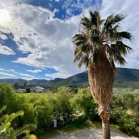 A Beautiful Maisonette Next To The Sea With A Dreaming View! Villa Galaxídhion